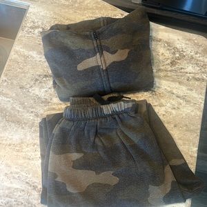 PINK camo zip up hoodie and sweat pants